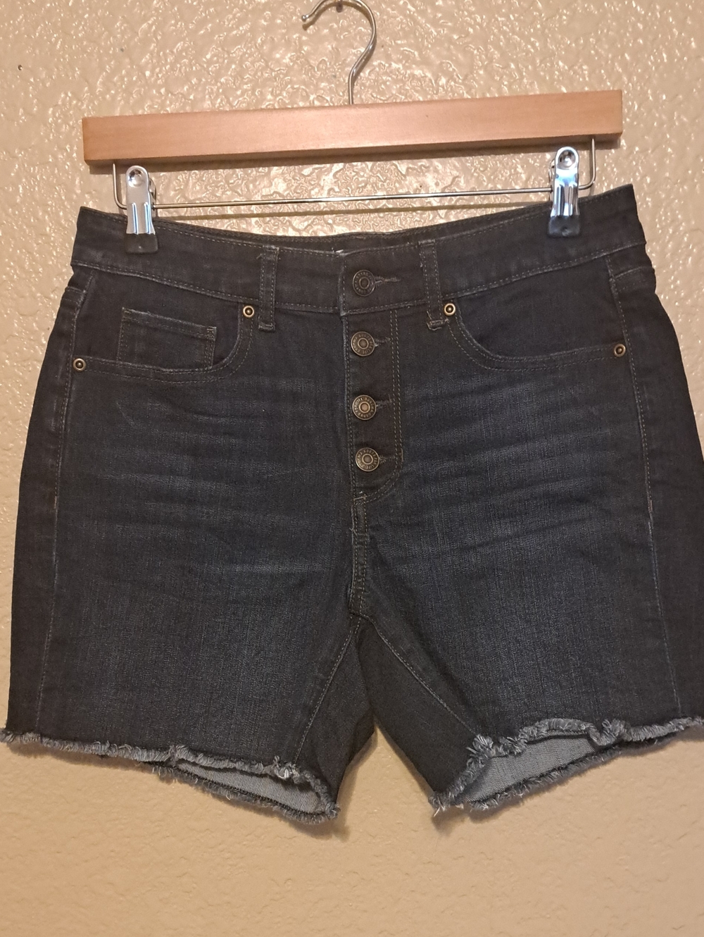 Sonoma Dark Indigo High-Rise Button-Fly Denim Shorts. Size 6.
